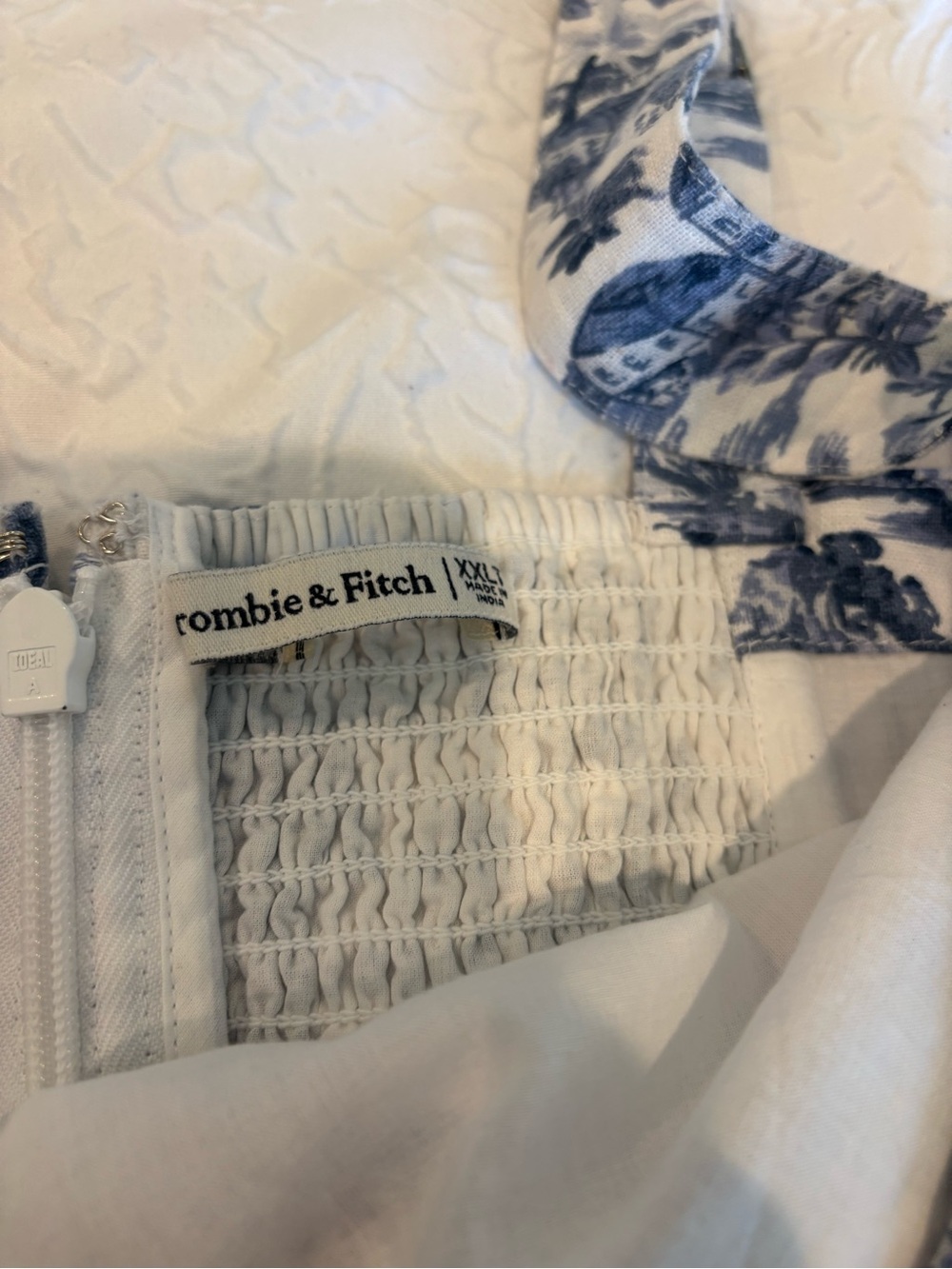 Abercrombie & Fitch White Dress with Blue Toile Accents - Picture 8 of 10